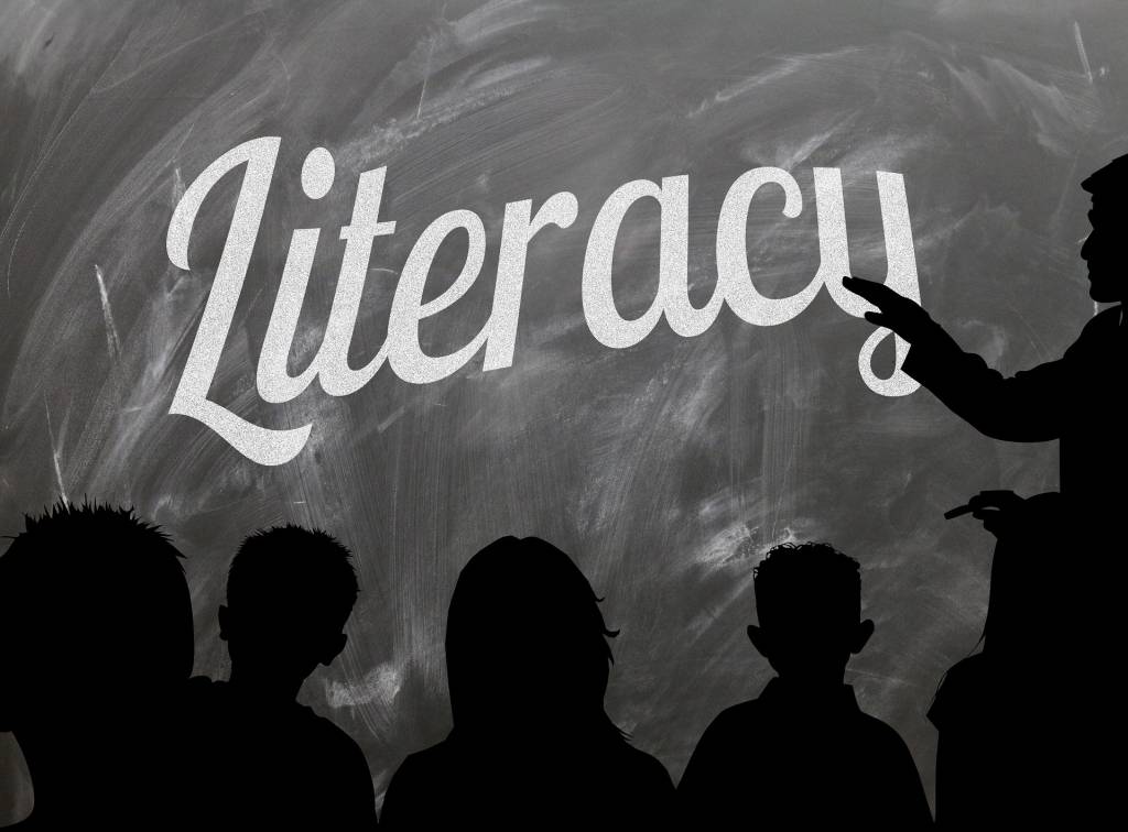 low-literacy-rate-in-pakistan-causes-of-illiteracy-in-pakistan